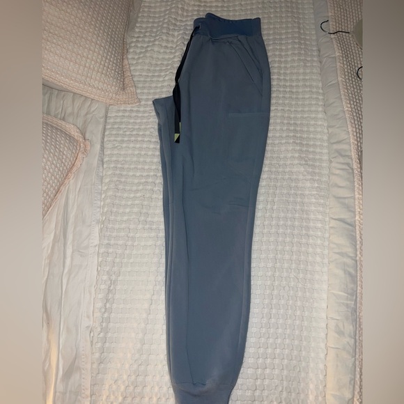 Figs Dusty Blue Set - Picture 7 of 8